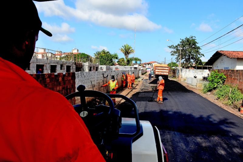 Prefeitura de São Luís trabalha para recuperar pavimentação de ruas e avenidas da capital