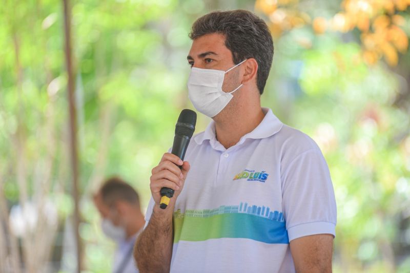 Prefeito Eduardo Braide entrega títulos de propriedade de terra aos moradores da comunidade São Joaquim de Itapera, Zona Rural de São Luís