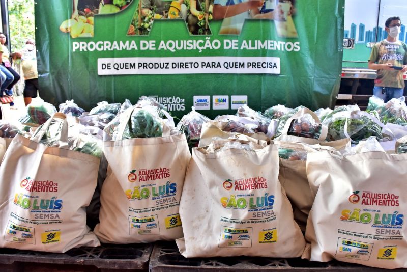 Prefeitura de São Luís beneficia 400 famílias da comunidade Alto Bonito com cestas de alimentos do PAA