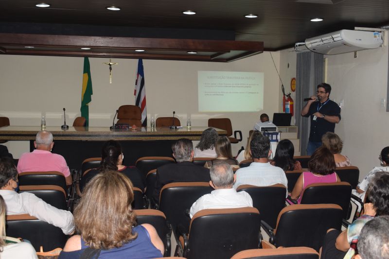 Prefeitura de São Luís dialoga sobre tributos em plenária da Associação Comercial do Maranhão