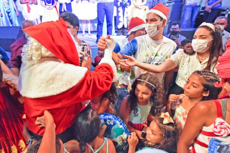 Prefeitura de São Luís encanta Vila Luizão com programação “Natal no Bairro” e presenteia moradores com ações de infraestrutura.