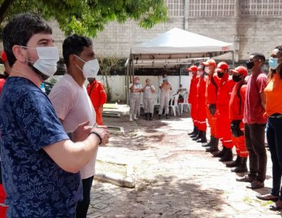 notícia: Prefeitura de São Luís reforça serviços em mercados, feiras e terminais com mais 150 bombeiros civis 