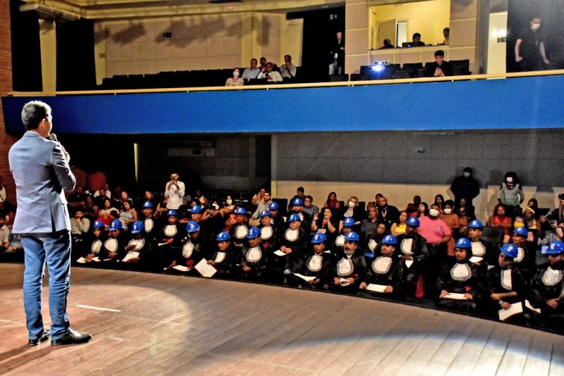 Prefeitura de São Luís realiza formatura da primeira turma do Programa Canteiro Escola