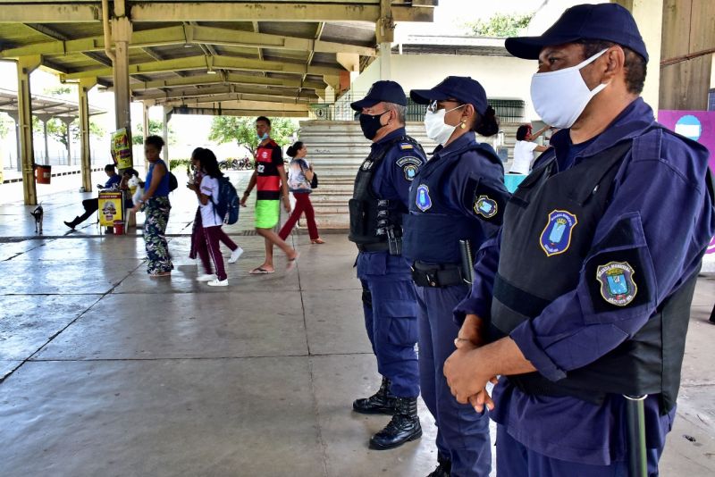 Guarda Municipal intensifica abordagens nos terminais e paradas de ônibus para reforçar segurança no transporte coletivo de São Luís