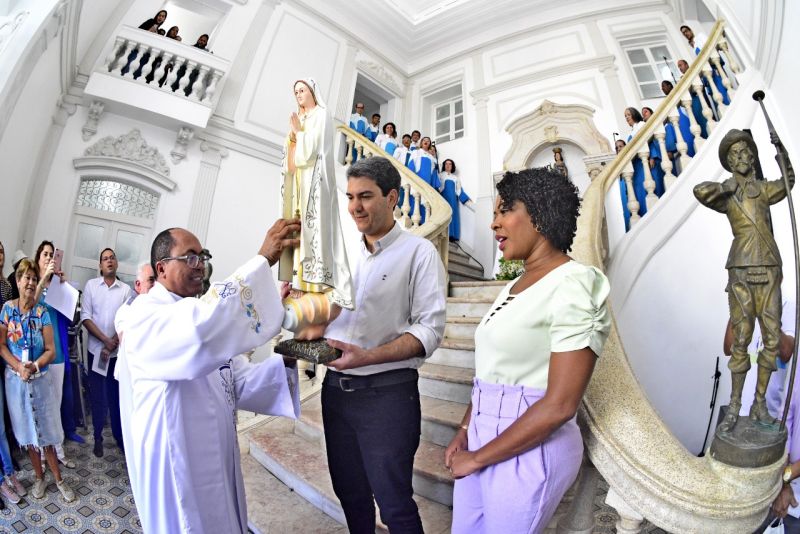 Prefeito Eduardo Braide participa da Coroação de Nossa Senhora na Prefeitura de São Luís
