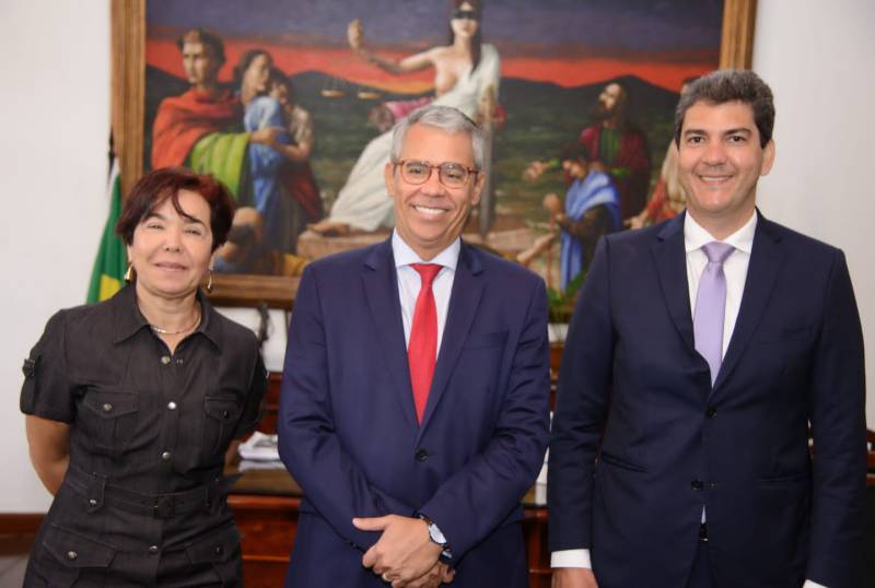 Prefeito Eduardo Braide reforça importância do diálogo entre os poderes Executivo e Judiciário, em encontro com o presidente do TJ-MA