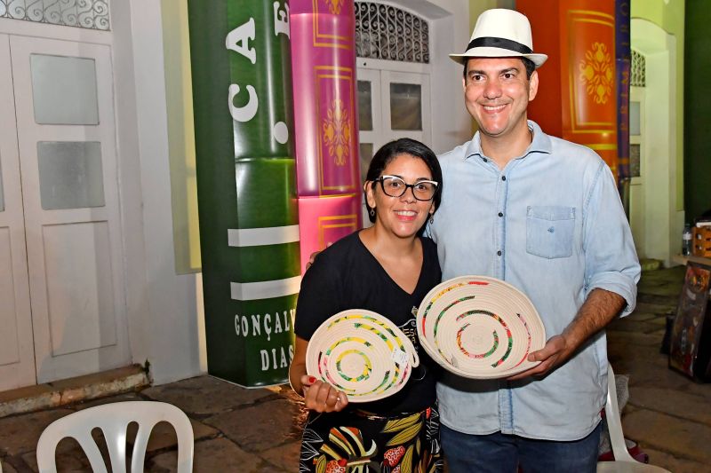 Projeto Esquina da Arte leva cultura e artesanato para frente da Prefeitura de São Luís