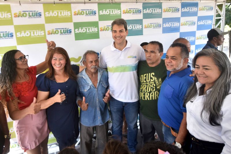 Prefeito Eduardo Braide leva programa Asfalto Novo para todas as ruas da Vila Valian, no São Raimundo
