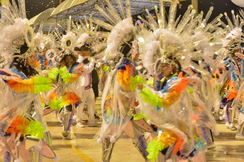 Prefeitura de São Luís encerra programação na passarela do samba com desfiles dos Blocos Tradicionais do Grupo A