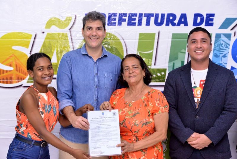 Prefeitura de São Luís e Tribunal de Justiça do Maranhão entregam títulos de propriedades no bairro Fabril