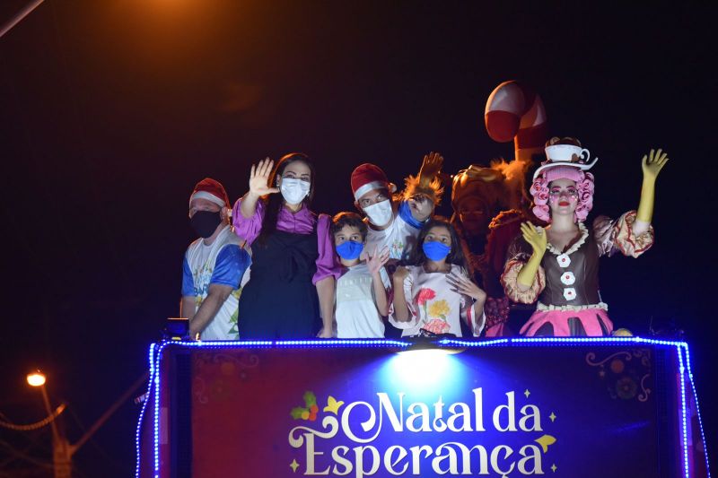 Prefeito Eduardo Braide leva a magia do Natal para a Cidade Operária em mais uma noite de celebração do “Natal no Bairro”