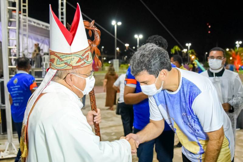 Prefeito Eduardo Braide participa da celebração de acolhida do novo arcebispo de São Luís, Dom Gilberto Pastana 