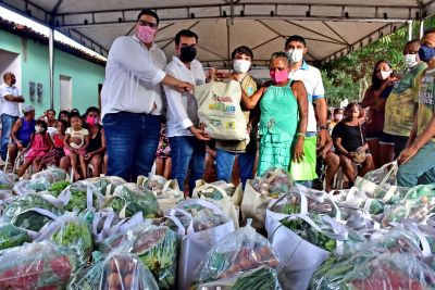 notícia: Prefeitura de São Luís beneficia 400 famílias da comunidade Alto Bonito com cestas de alimentos do PAA