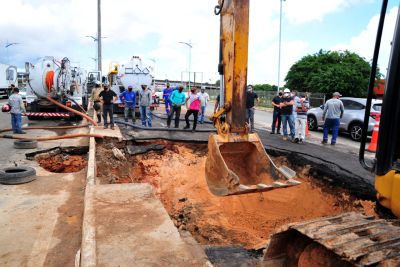 notícia: Prefeitura de São Luís e Caema trabalham para corrigir rompimento de trecho da Av. Jerônimo de Albuquerque