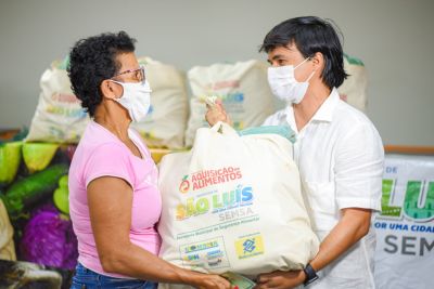 Prefeitura de São Luís entrega cestas de alimentos a famílias carentes da região do Itaqui-Bacanga 