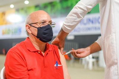 Prefeitura de São Luís inicia vacinação contra Covid-19 em idosos de 60 anos 