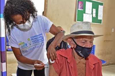 Prefeitura aplica segunda dose da vacina contra a Covid-19 em idosos da Zona Rural de São Luís 