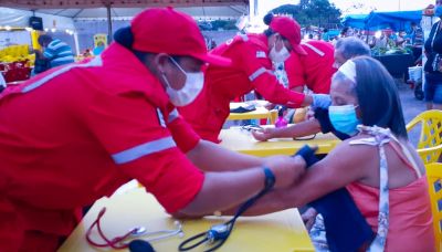 notícia: Prefeitura oferece serviços preventivos de saúde nas Feiras Livres de São Luís
