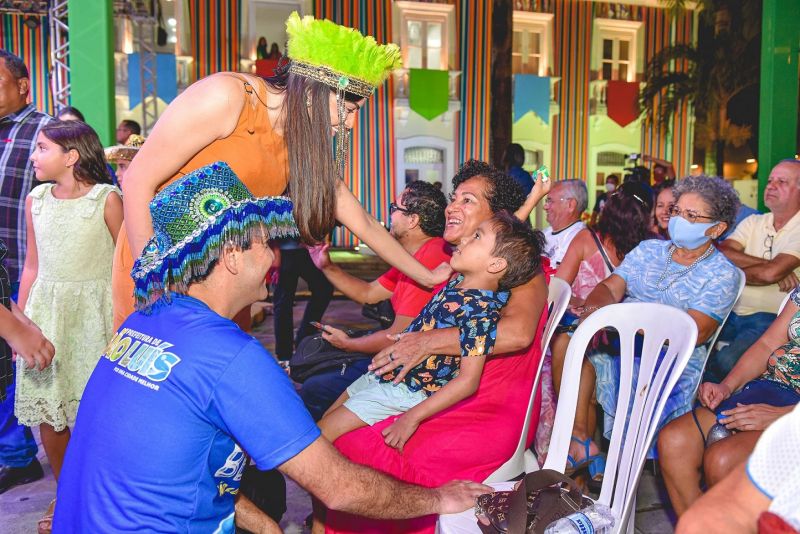 Com festa popular, prefeito Eduardo Braide inicia festejos do São João: a festa do coração de São Luís