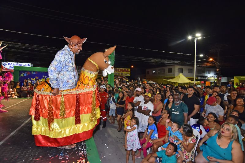 Prefeito Eduardo Braide presente no São João nos Bairros da Vila Luizão