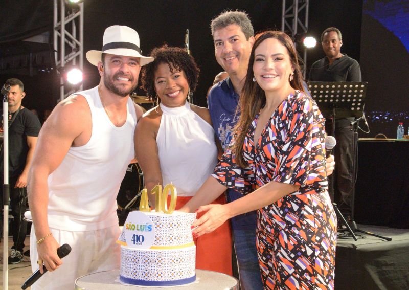 Prefeitura celebra aniversário de 410 anos de São Luís com bolo, fogos e show de Diogo Nogueira na Maria Aragão