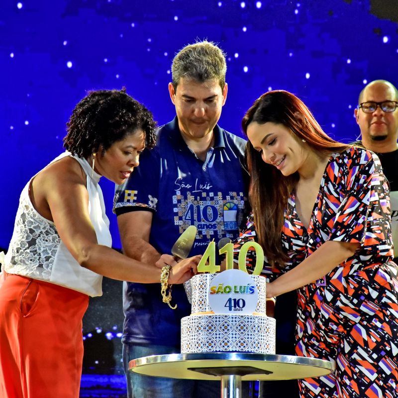 Prefeitura celebra aniversário de 410 anos de São Luís com bolo, fogos e show de Diogo Nogueira na Maria Aragão
