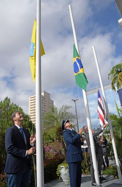 Prefeito Eduardo Braide participa de desfile cívico em comemoração aos 200 anos de Independência do Brasil