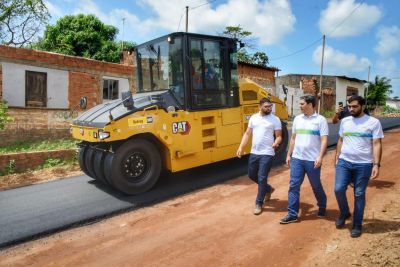 Prefeito Eduardo Braide vistoria ‘Asfalto Novo’ no Residencial Nova Vida, Zona Rural de São Luís