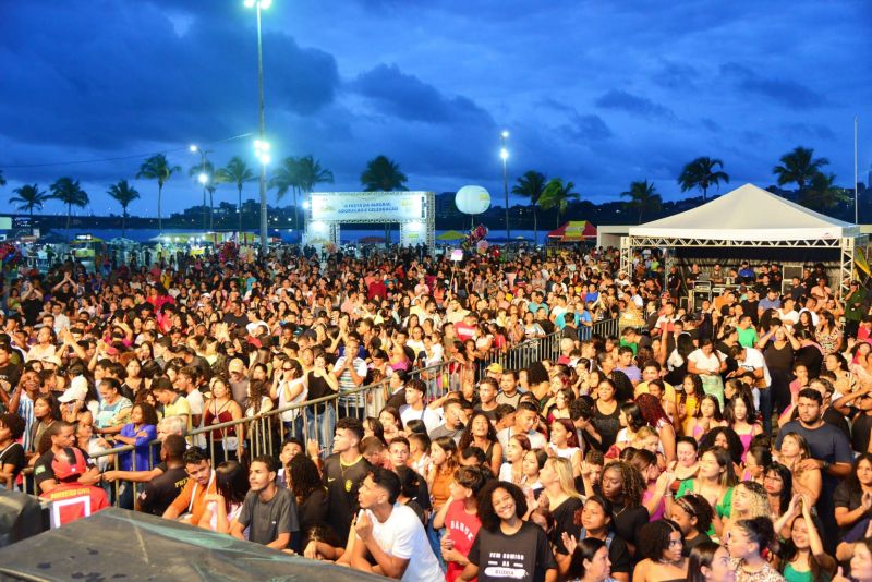 Prefeitura de São Luís leva multidão para o “São Luís Gospel”, na Praça Maria Aragão