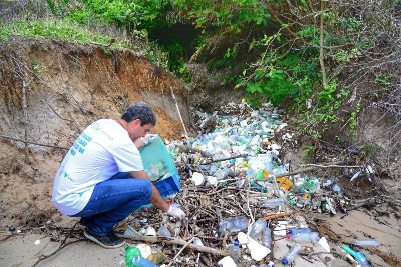 Prefeitura de São Luís realiza ação “Praia linda é praia limpa”, na área Itaqui-Bacanga