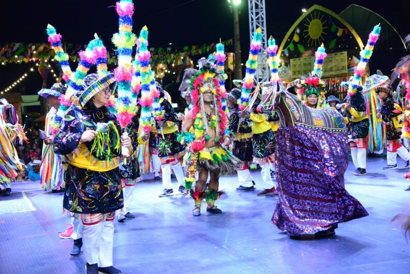 Arraial da Cidade: grupos folclóricos dão show de originalidade na véspera de São Pedro
