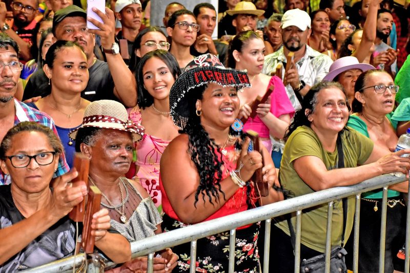 Público lota Arraial da Cidade para celebrar Dia de São Pedro ao som de grupos folclóricos