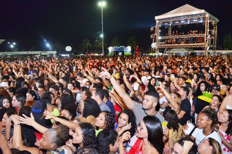 411 anos de São Luís são comemorados por mais de 80 mil pessoas com os shows de Alcione e Maiara & Maraísa em festa da Prefeitura na Maria Aragão
