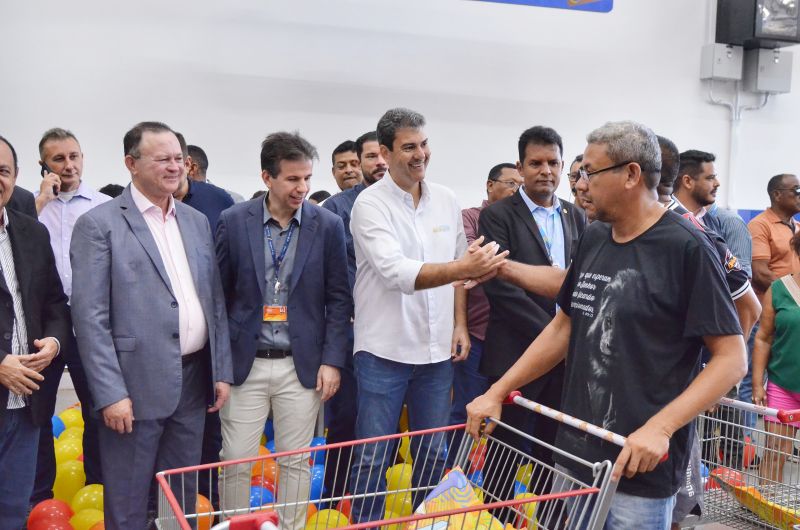 Prefeito Eduardo Braide participa de inauguração da nova loja Assaí em São Luís