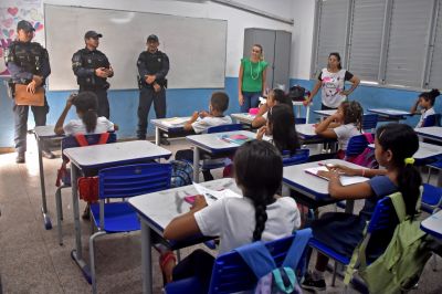 notícia: Prefeitura de São Luís reforça “Operação Escola Segura” e intensifica patrulhamento da Guarda Municipal nas unidades de ensino do Município