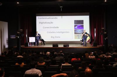 notícia: São Luís recebe selo em boas práticas de Cidade Inteligente em evento sobre Big Data