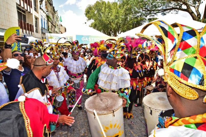 Vídeo: Prefeitura promove cortejo com blocos tradicionais de São Luís 🥁🎶