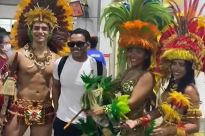 Ação da Prefeitura recepciona turistas no Aeroporto de São Luís ✈️