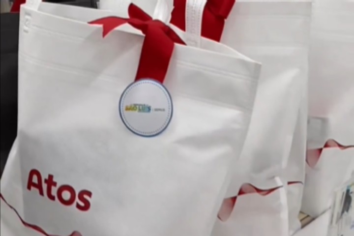 Vídeo: Prefeitura entrega filtros e adesivos para pessoas laringectomizadas