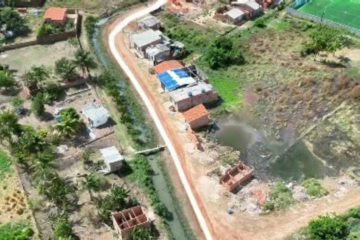Olha mais obra da #Prefs na área Itaqui-Bacanga, meu povo!